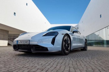 保时捷在美国召回超过3.1万辆Taycan